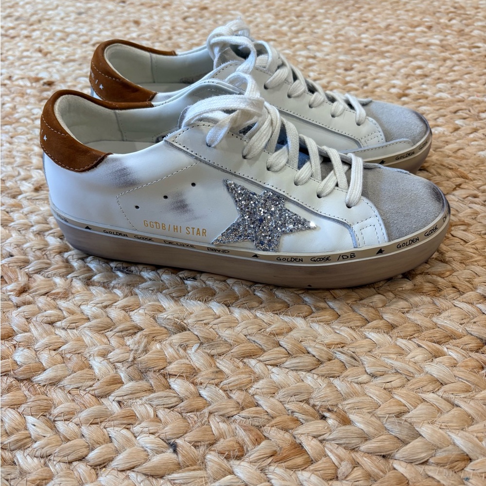 White Sneakers with Silver Glitter Star - Size 7